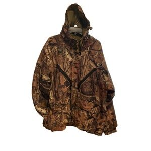 Men’s Russel Outdoors Insulated/ scent stop jacket